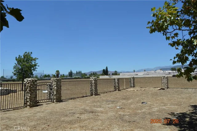 $12,500,000 | 2401 North Towne Avenue, Pomona, CA 91767