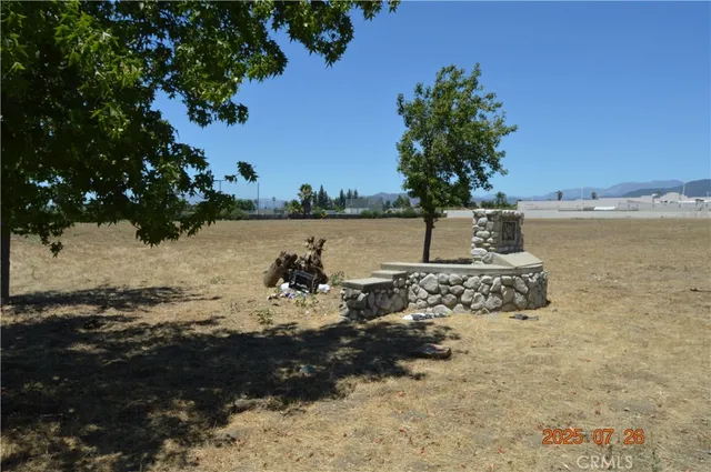 $12,500,000 | 2401 North Towne Avenue, Pomona, CA 91767