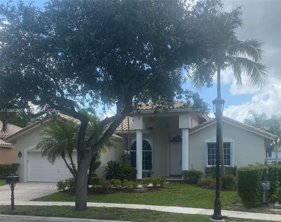 $1,350,000 | 3066 Lakewood Circle, Weston, FL 33332