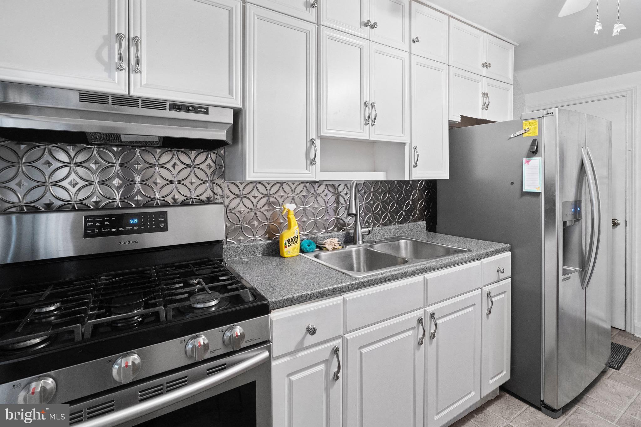 4915 St Gemma Road Baltimore, MD 21229 - Photo 8 of 28