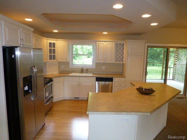 9295 Morrish Road Swartz Creek, MI 48473 - Photo 6 of 21 Kitchen2.JPG