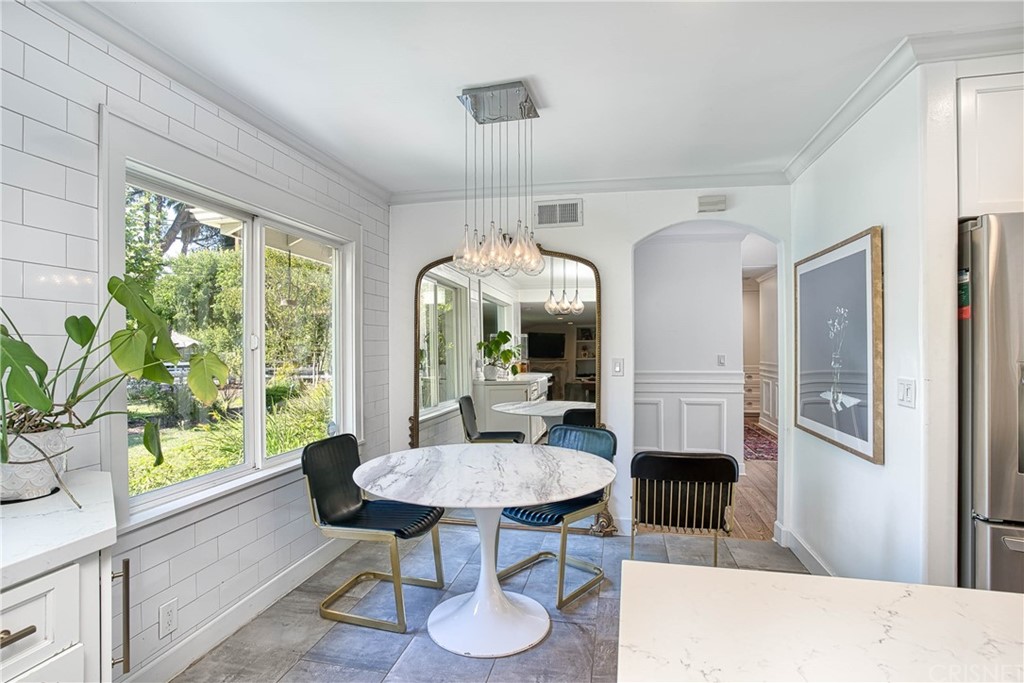 23744 Oakfield Road Hidden Hills, CA 91302 - Photo 15 of 41