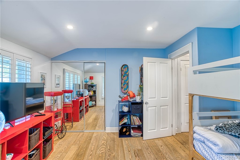 23744 Oakfield Road Hidden Hills, CA 91302 - Photo 26 of 41