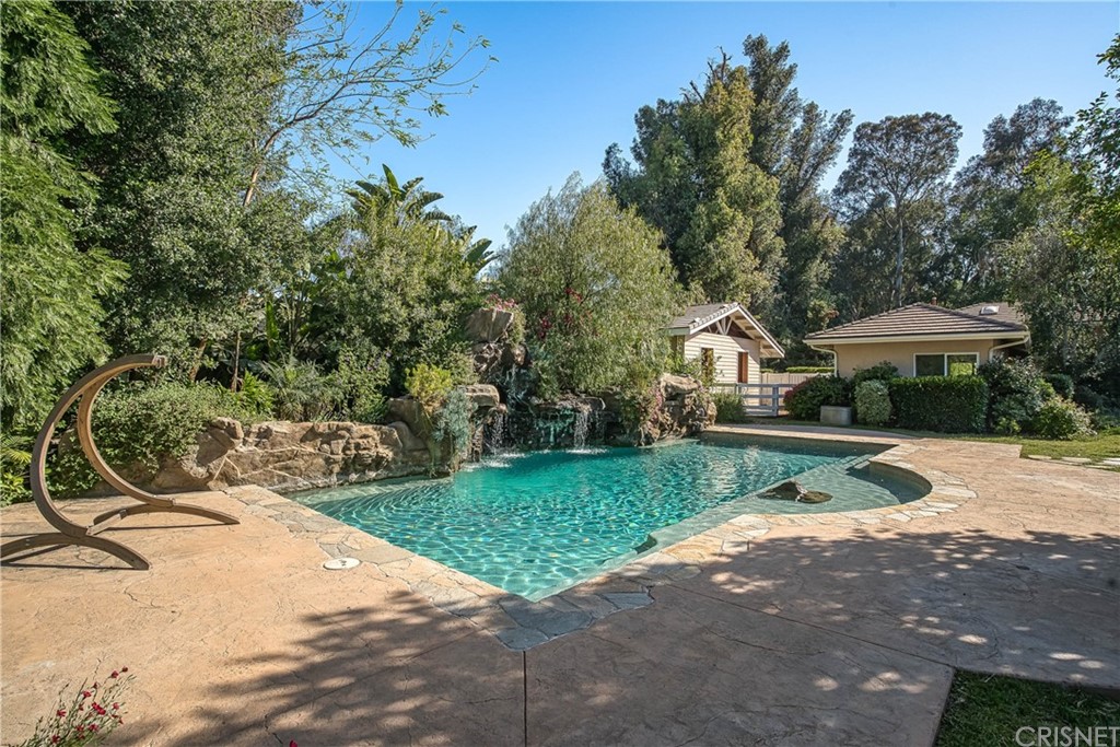 23744 Oakfield Road Hidden Hills, CA 91302 - Photo 30 of 41