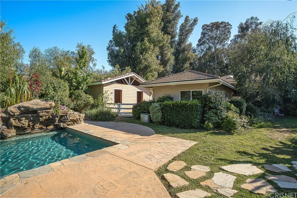 23744 Oakfield Road Hidden Hills, CA 91302 - Photo 33 of 41