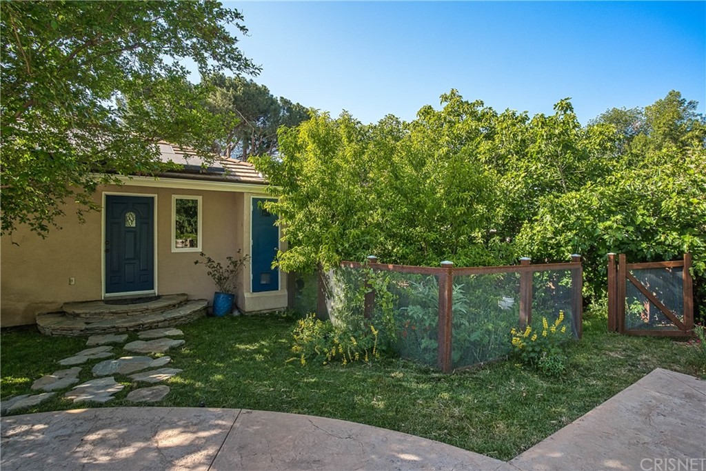 23744 Oakfield Road Hidden Hills, CA 91302 - Photo 37 of 41