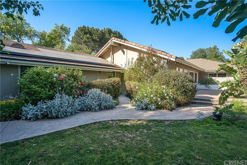 23744 Oakfield Road Hidden Hills, CA 91302 - Photo 38 of 41