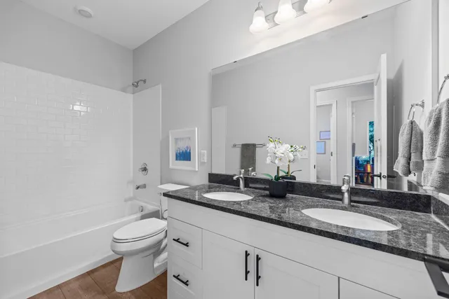 $439,900 | 102 Bavarian Circle, Cannon Falls, MN 55009