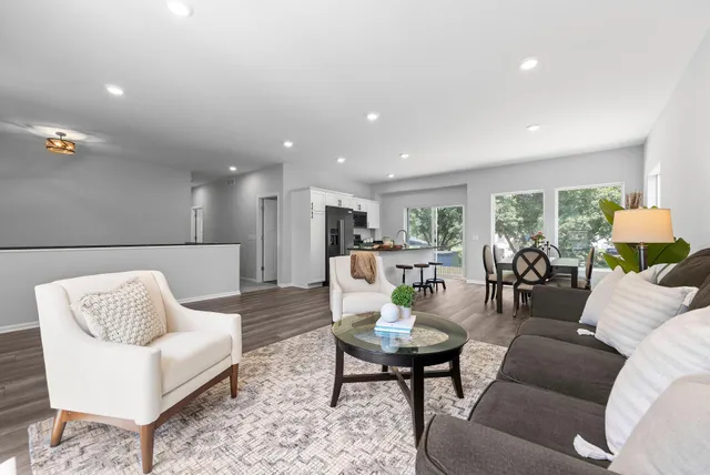 $439,900 | 102 Bavarian Circle, Cannon Falls, MN 55009