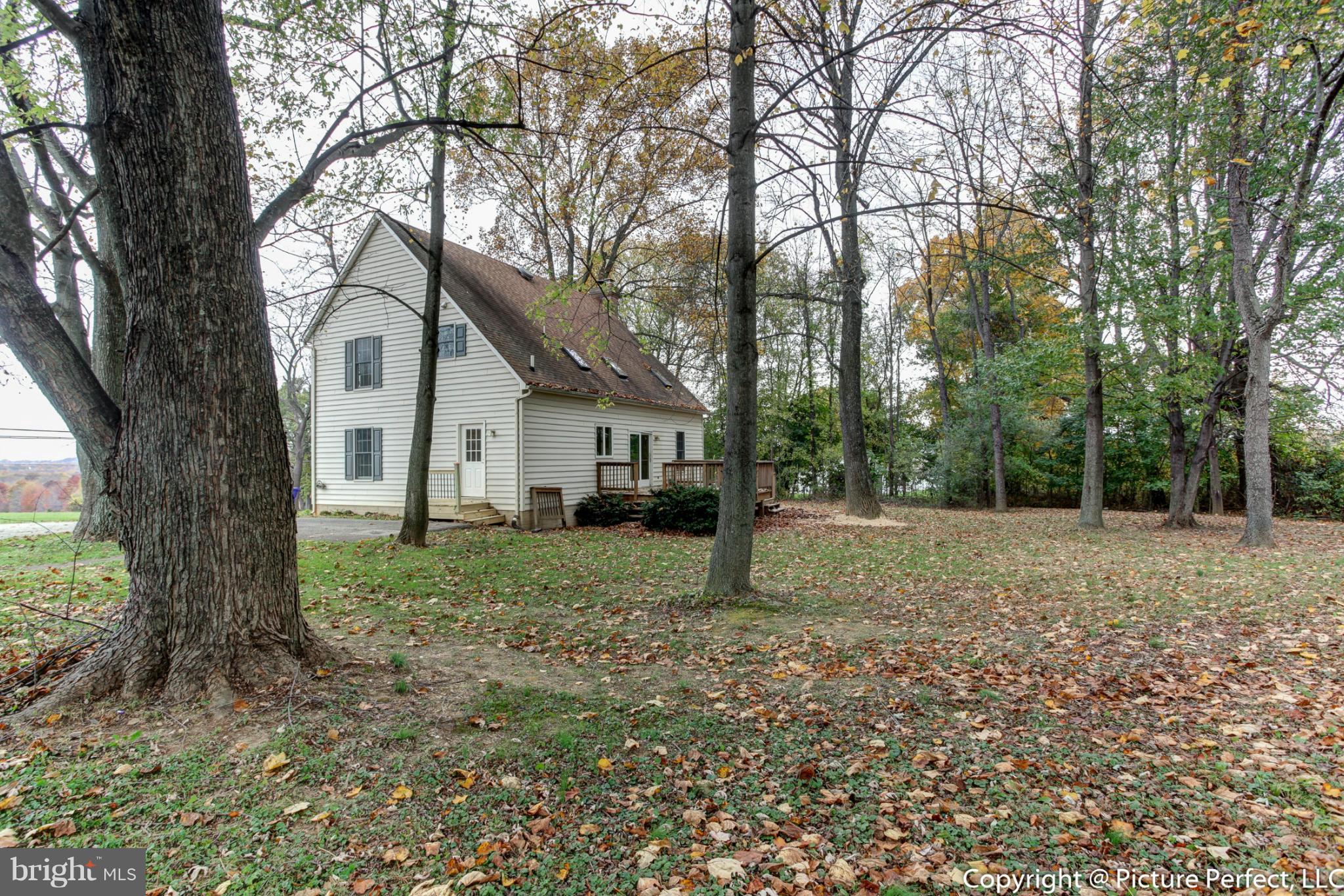 24125 Laytonsville Road Gaithersburg, MD 20882 - Photo 22 of 23 Exterior (Rear)