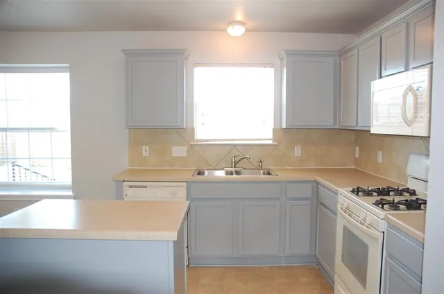 $2,675 | 1409 Vanilla Bean Drive, Pflugerville, TX 78660