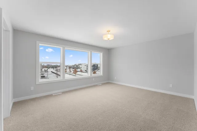 $679,900 | 11761 35th Street North, Lake Elmo, MN 55042