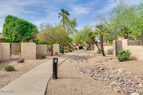 $2,100 | 16623 North 29th Drive, Phoenix, AZ 85053