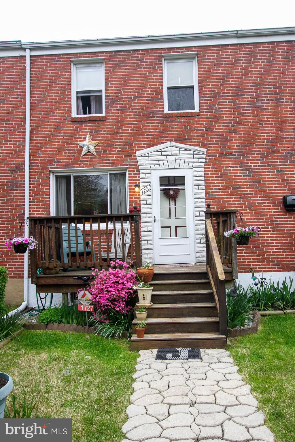 1727 Pin Oak Road Baltimore, MD 21234 - Photo 20 of 26 BRICK HOME WITH PORCH FRONT