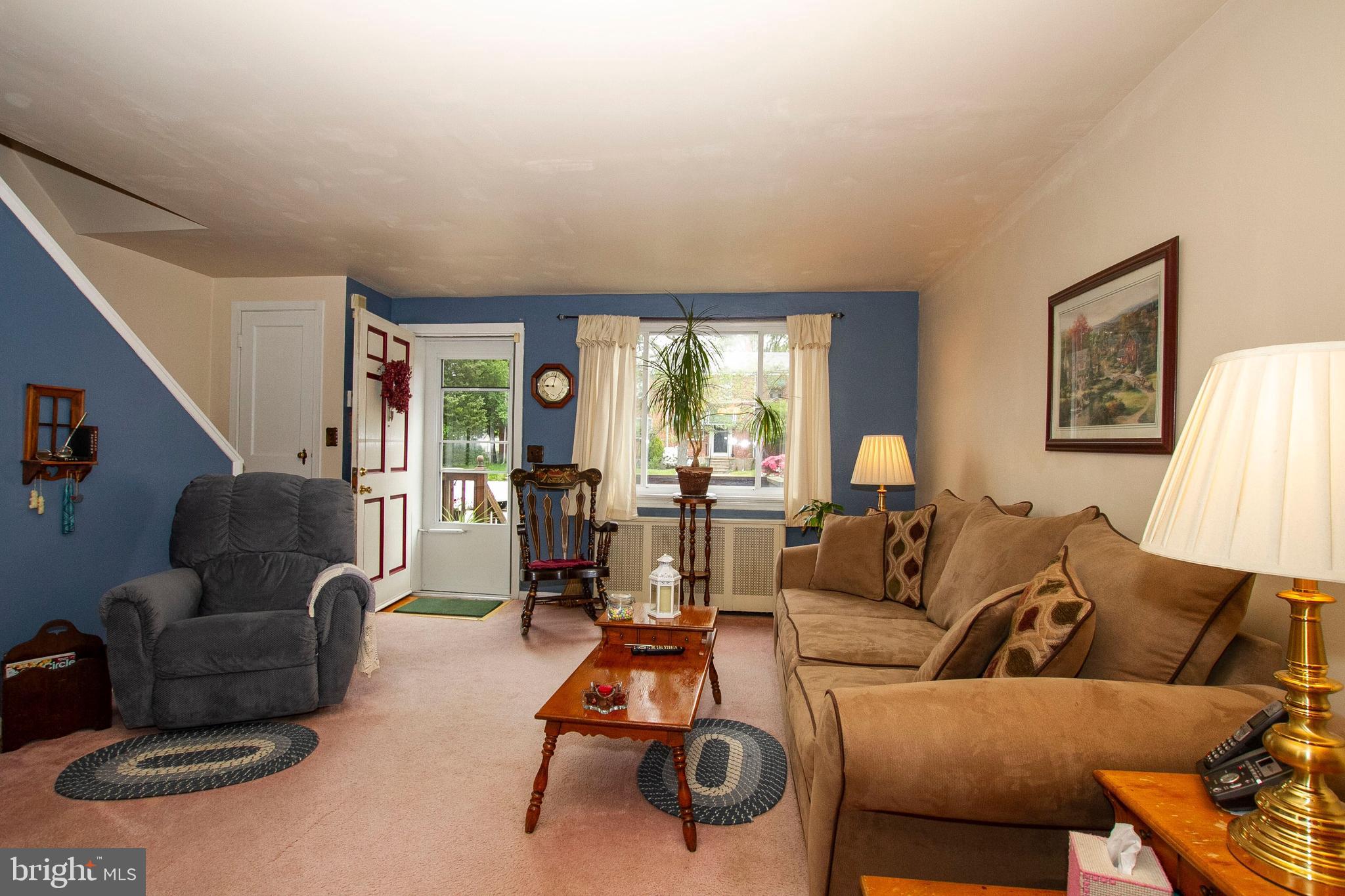 1727 Pin Oak Road Baltimore, MD 21234 - Photo 4 of 26 UPDATED WINDOWS