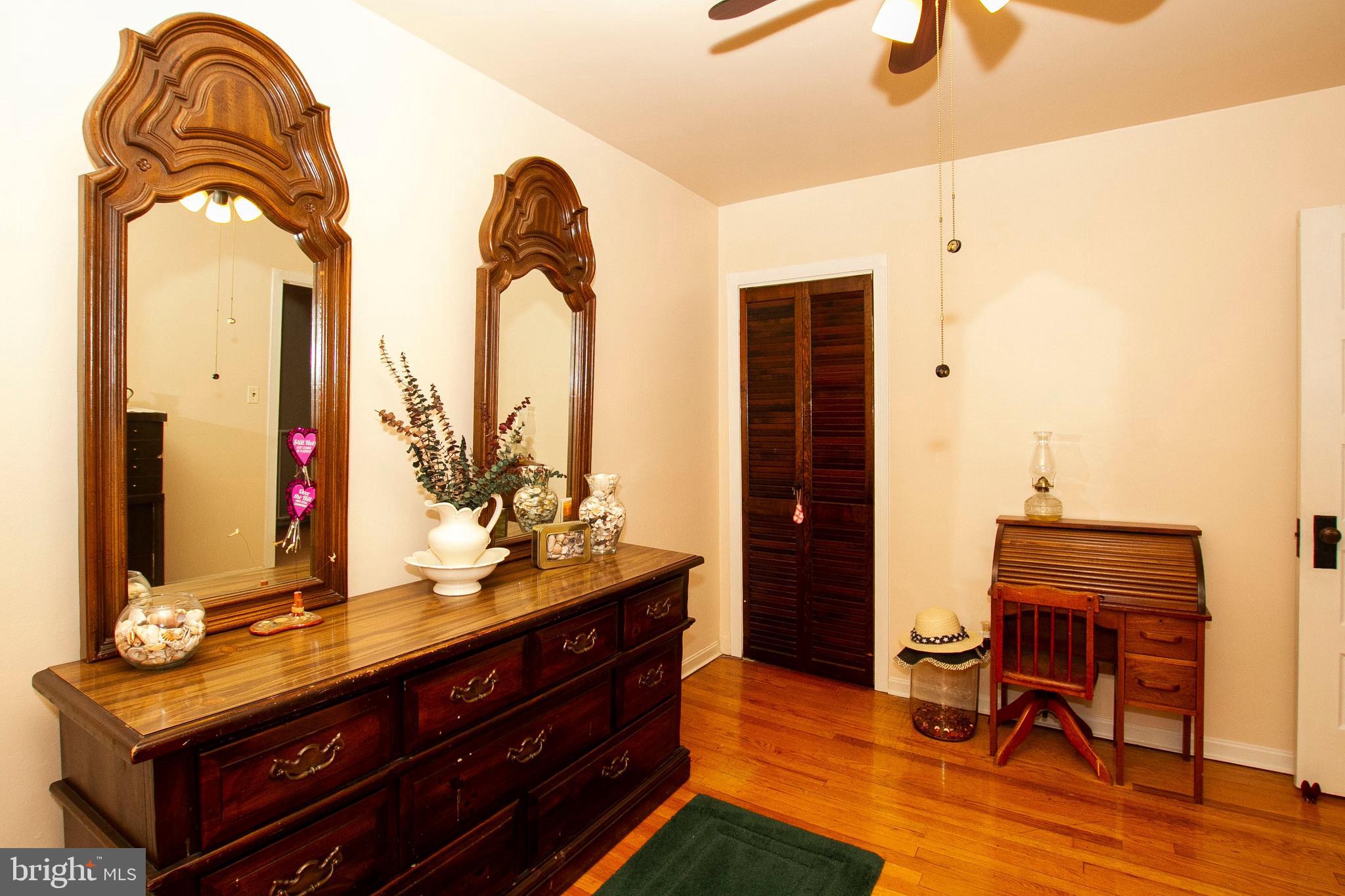 1727 Pin Oak Road Baltimore, MD 21234 - Photo 10 of 26 MASTER BEDROOM