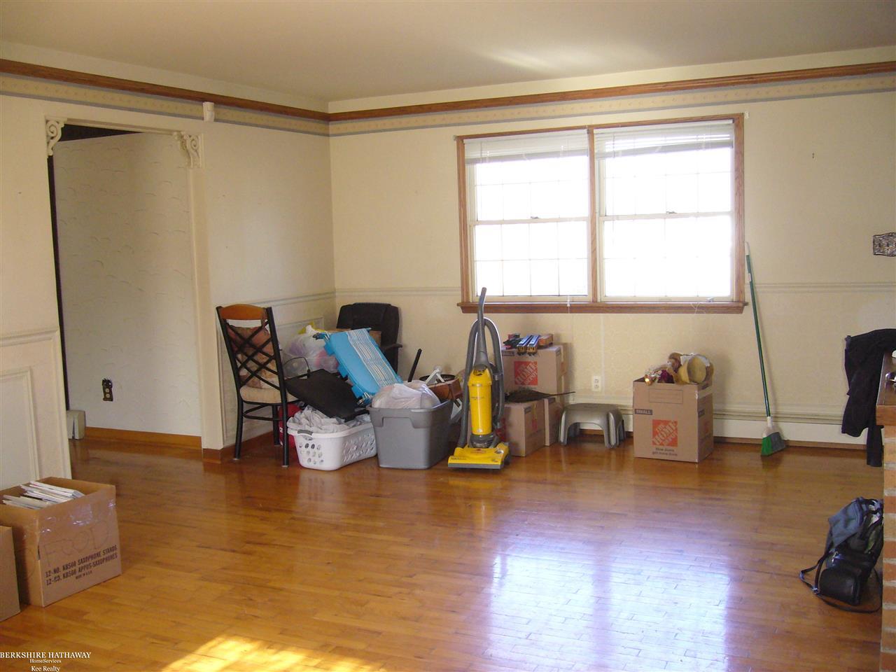 4221 Highland Road Milford, MI 48380 - Photo 33 of 33 50028301-32.JPG