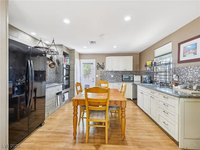 $389,000 | 663 Avenue B, Boulder City, NV 89005