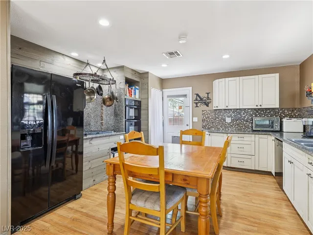 $389,000 | 663 Avenue B, Boulder City, NV 89005