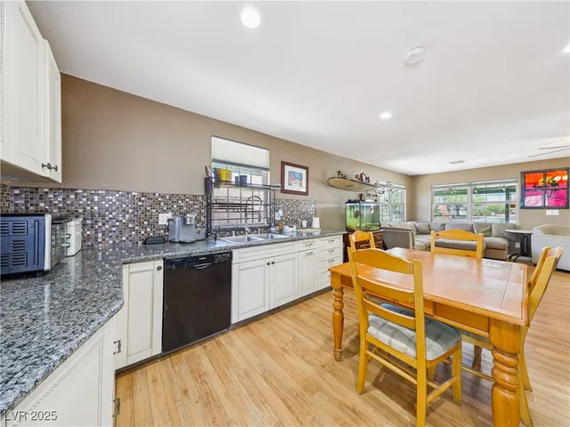 $389,000 | 663 Avenue B, Boulder City, NV 89005