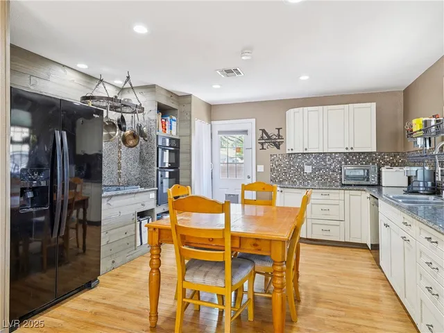 $389,000 | 663 Avenue B, Boulder City, NV 89005