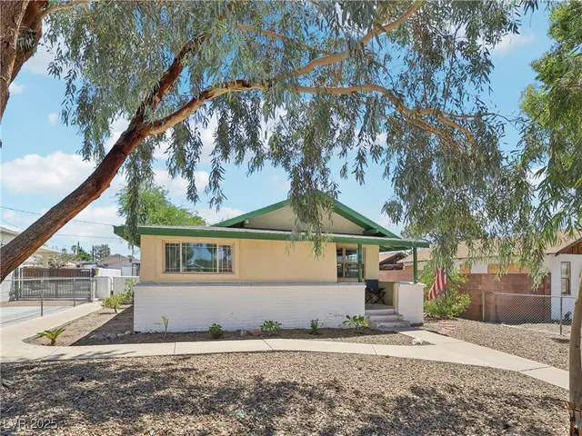 $389,000 | 663 Avenue B, Boulder City, NV 89005