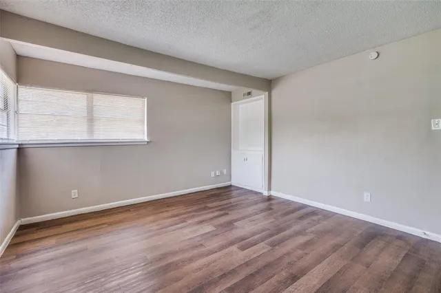 $1,595 | 3000 Willow Park Street, Richland Hills, TX 76118