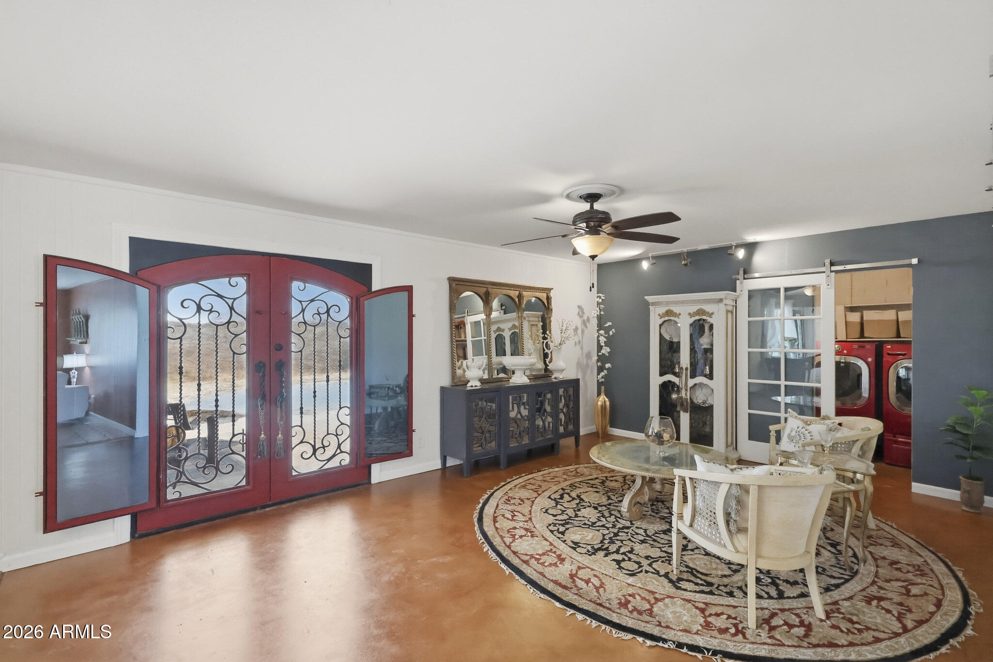 2302 West Berridge Lane Phoenix, AZ 85015 - Photo 21 of 59 Family Room