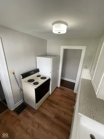 $775 | 841 North Emerson Avenue, Indianapolis, IN 46219