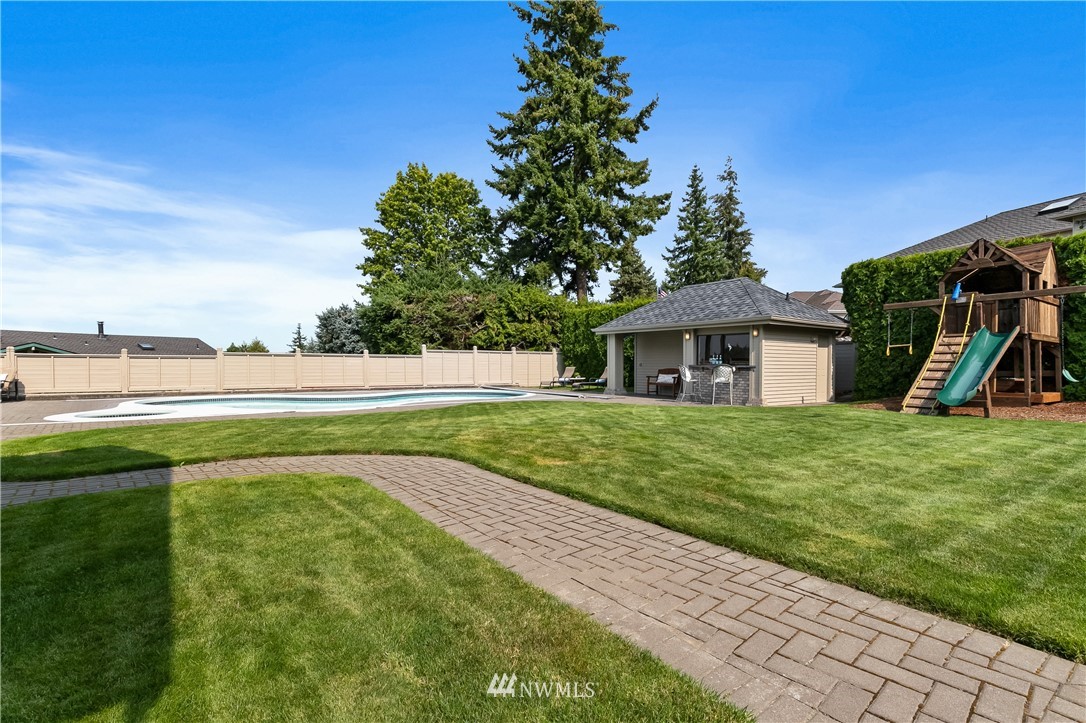 904 Racine Street Bellingham, WA 98229 - Photo 9 of 40 Gallery Image 9