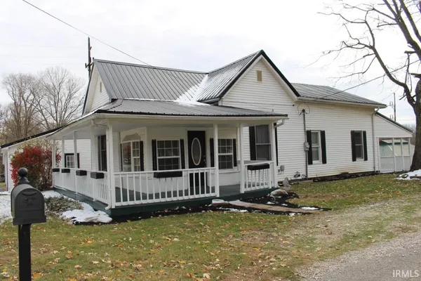 $179,000 | 400 East 8th Street, Veedersburg, IN 47987