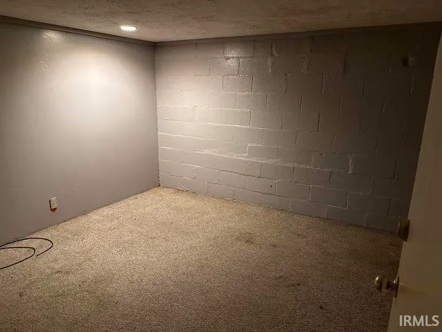 $189,000 | 400 East 8th Street, Veedersburg, IN 47987