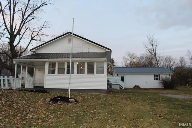 $189,000 | 400 East 8th Street, Veedersburg, IN 47987