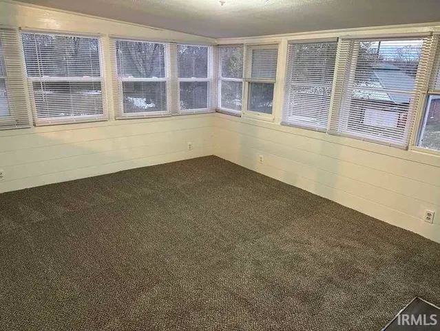 $189,000 | 400 East 8th Street, Veedersburg, IN 47987