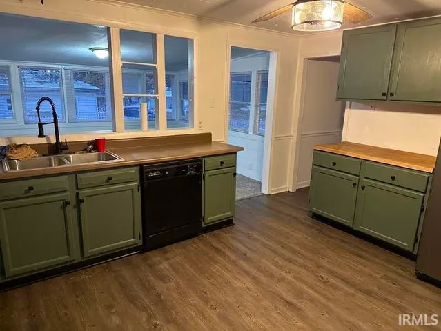 $189,000 | 400 East 8th Street, Veedersburg, IN 47987