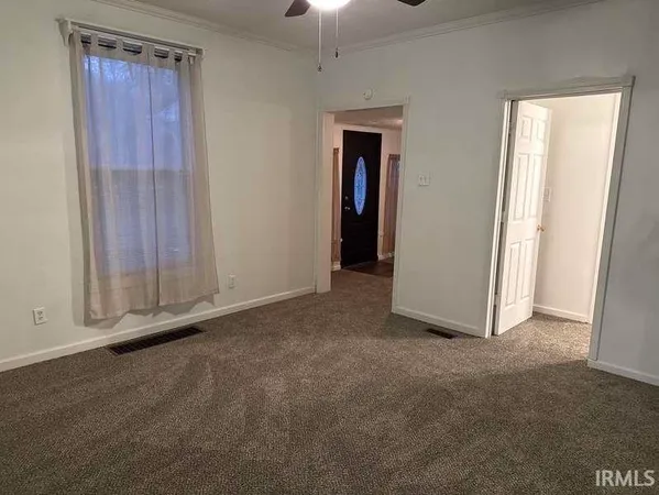 $179,000 | 400 East 8th Street, Veedersburg, IN 47987