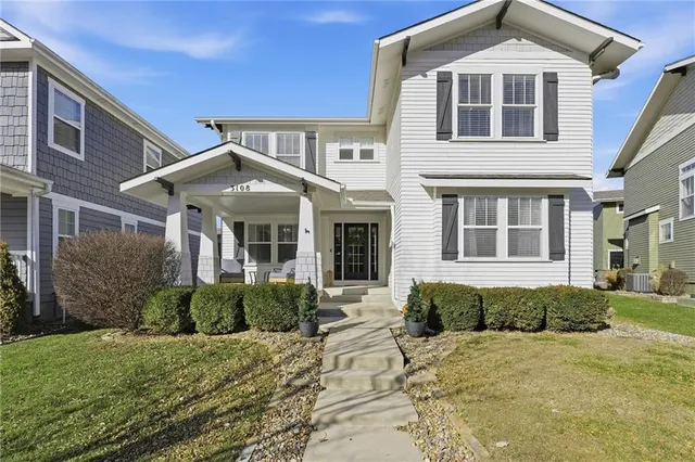 $575,000 | 3108 Southwest Pergola Park Drive, Lee's Summit, MO 64081