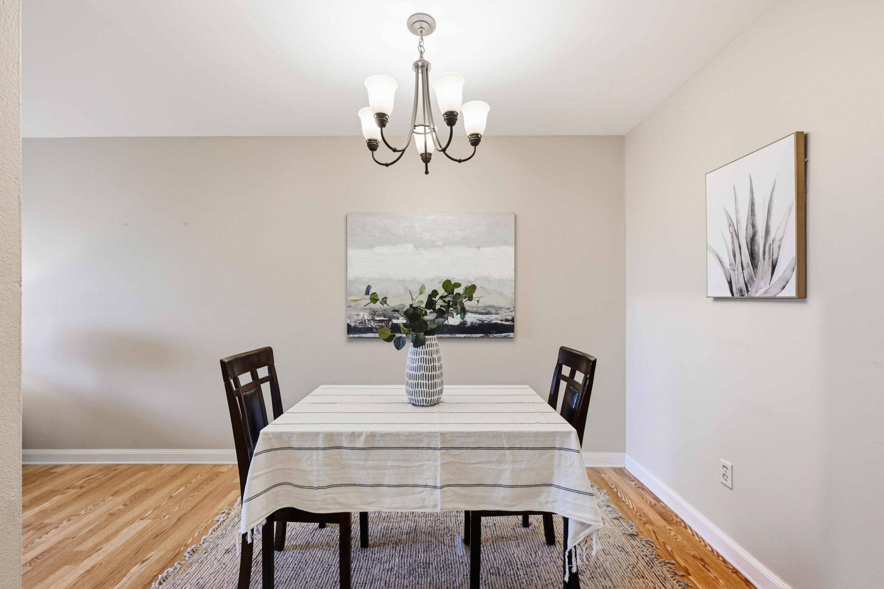 5253 North Lovers Lane Road, Unit 223 Milwaukee, WI 53225 - Photo 11 of 33 dining room