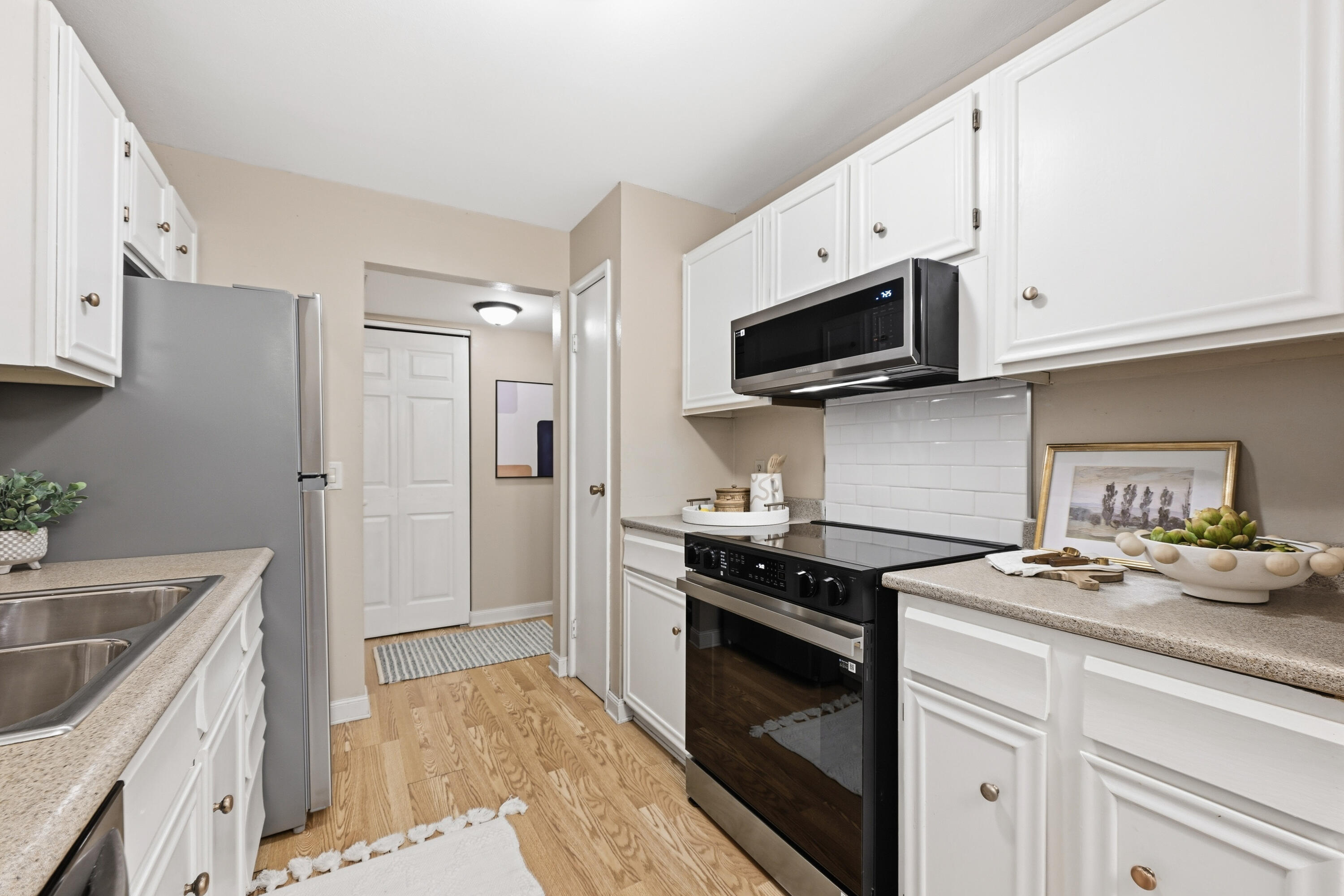 5253 North Lovers Lane Road, Unit 223 Milwaukee, WI 53225 - Photo 12 of 33 Kitchen