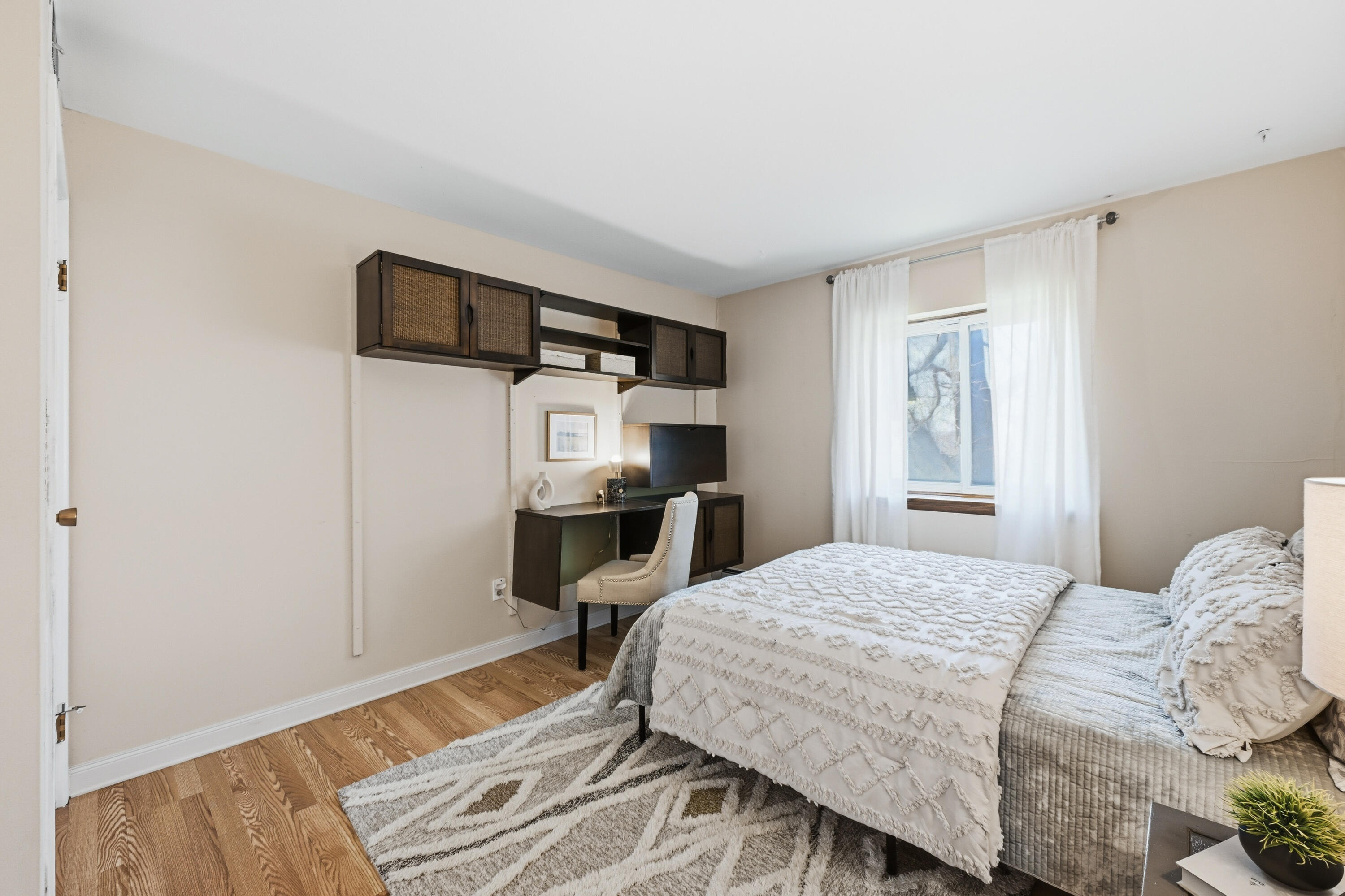 5253 North Lovers Lane Road, Unit 223 Milwaukee, WI 53225 - Photo 20 of 33 built in desk