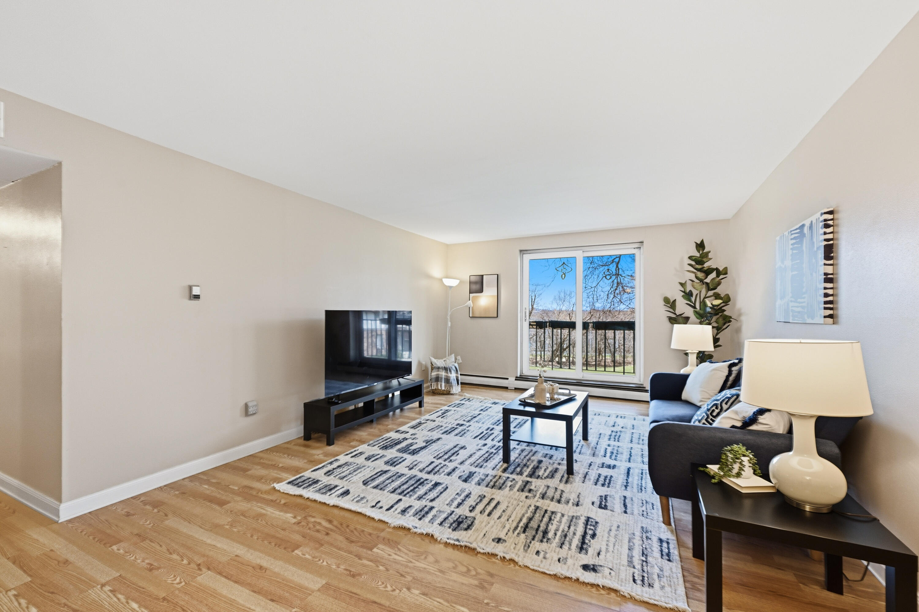 5253 North Lovers Lane Road, Unit 223 Milwaukee, WI 53225 - Photo 5 of 33 Living room