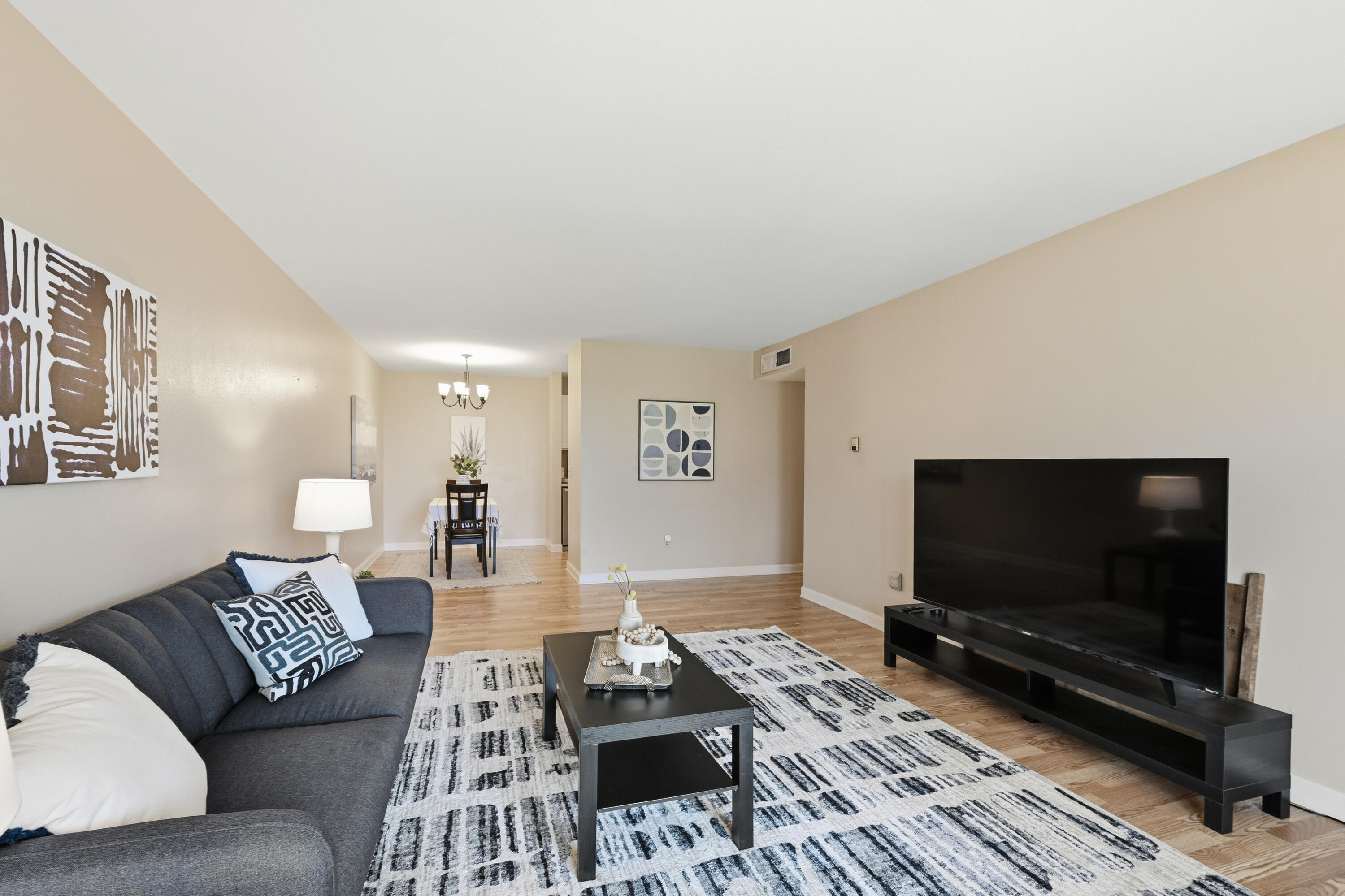 5253 North Lovers Lane Road, Unit 223 Milwaukee, WI 53225 - Photo 7 of 33 Living room