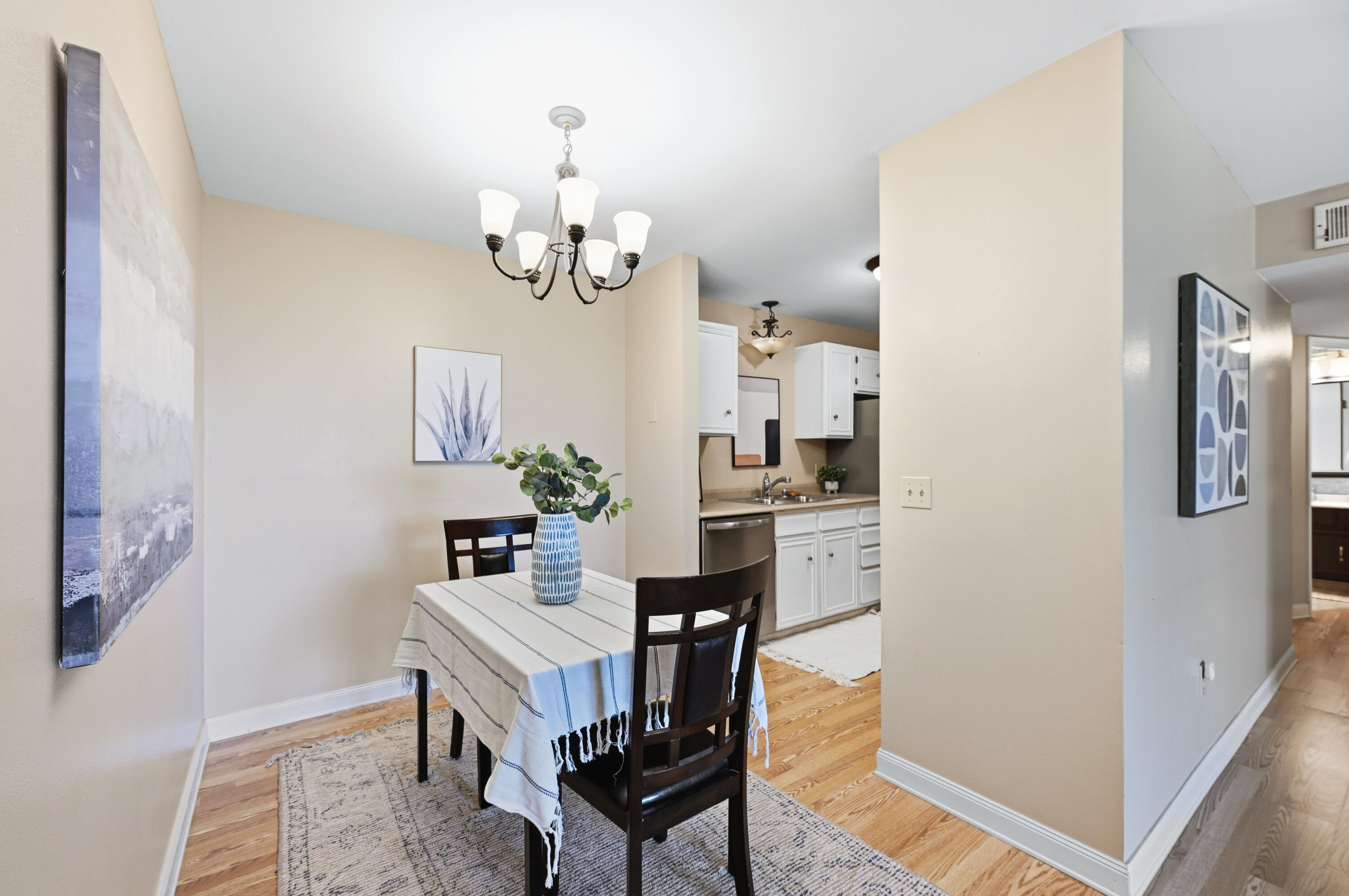 5253 North Lovers Lane Road, Unit 223 Milwaukee, WI 53225 - Photo 10 of 33 dining room