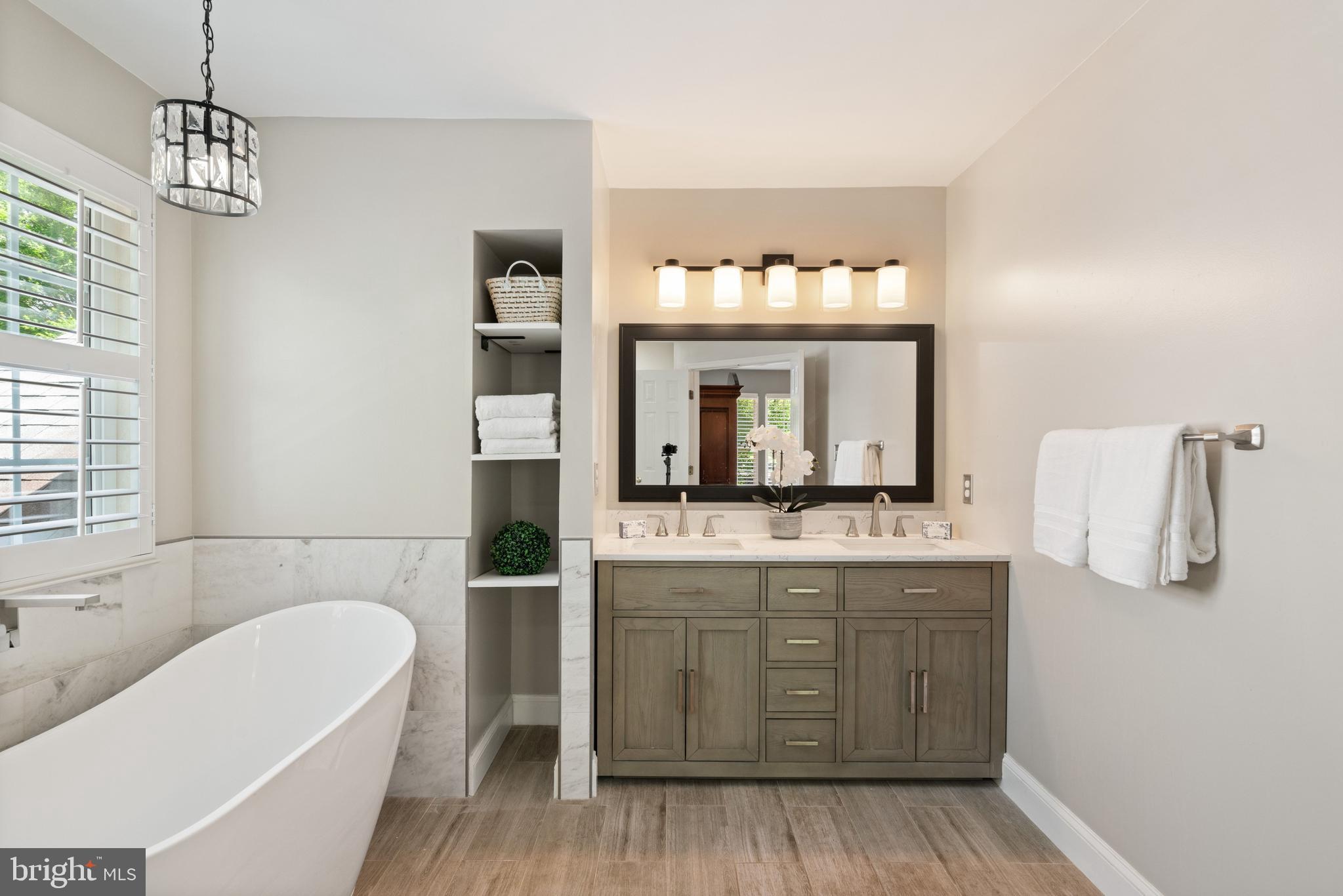 42702 Middle Ridge Place Broadlands, VA 20148 - Photo 35 of 60 Primary Bathroom
