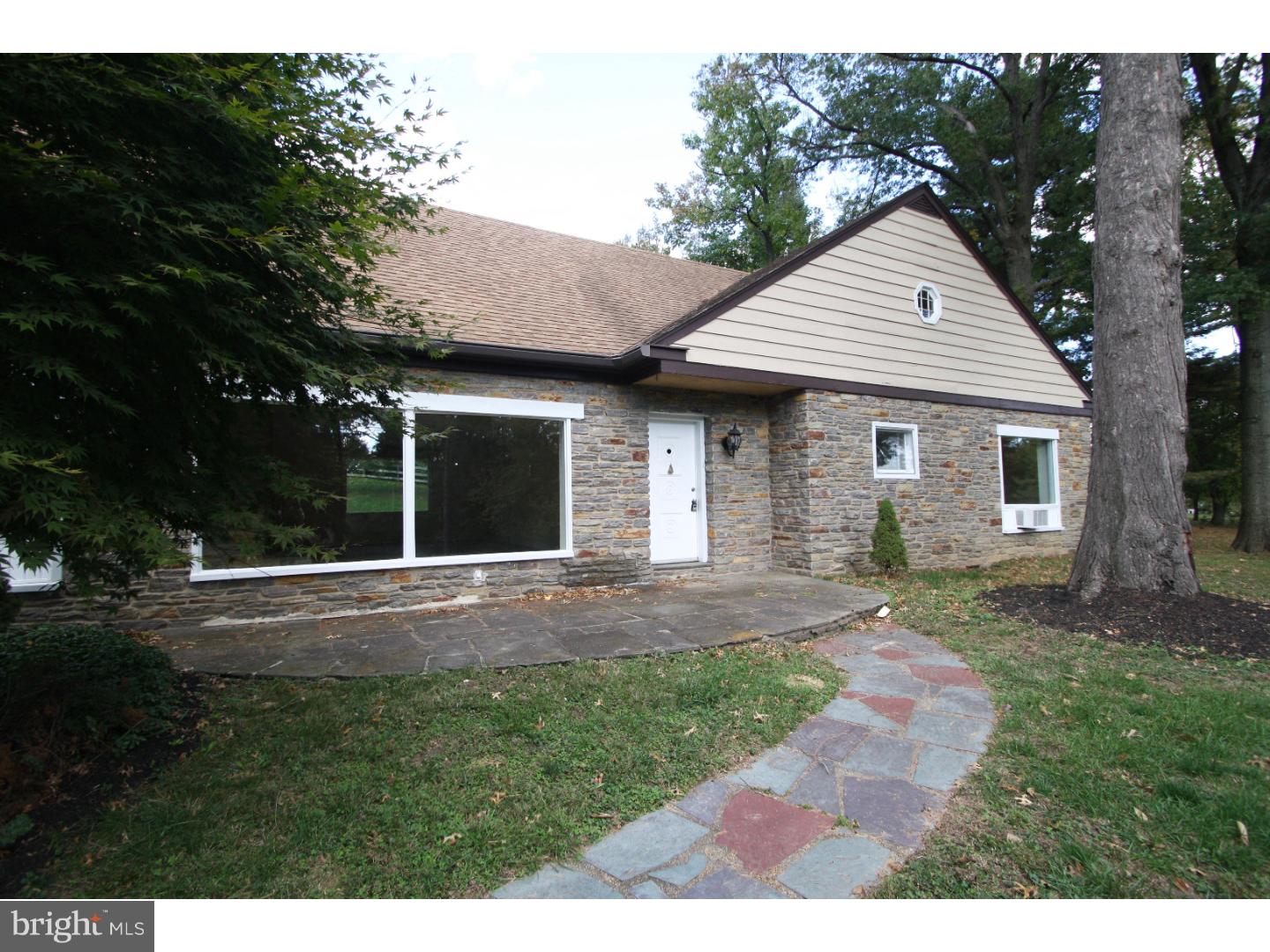 9015 Pine Road Philadelphia, PA 19115 - Photo 1 of 25 Front Yard
