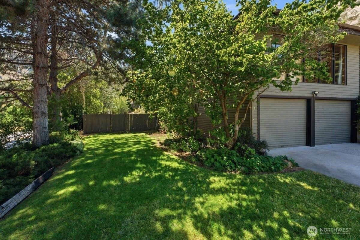 1030 Canyonside Road Wenatchee, WA 98801 - Photo 37 of 40