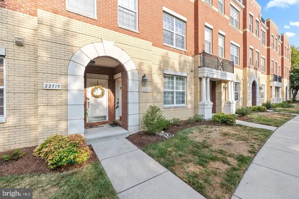 $2,750 | 22717 Settlers Trail Terrace, Brambleton, VA 20148