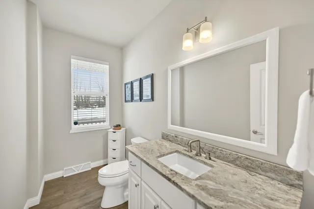 $995,000 | 8130 West Mourning Dove Lane, Mequon, WI 53097