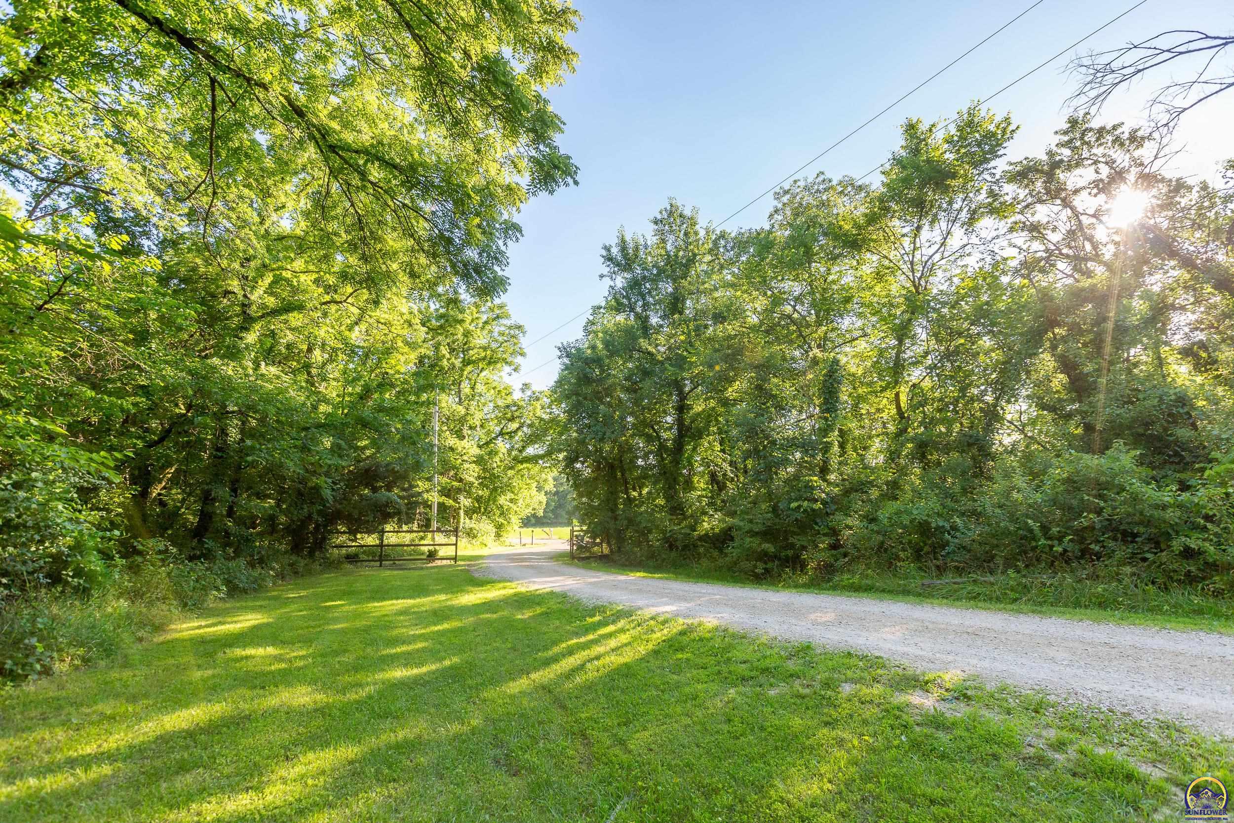 1757 Buck Creek Road Perry, KS 66073 - Photo 77 of 90