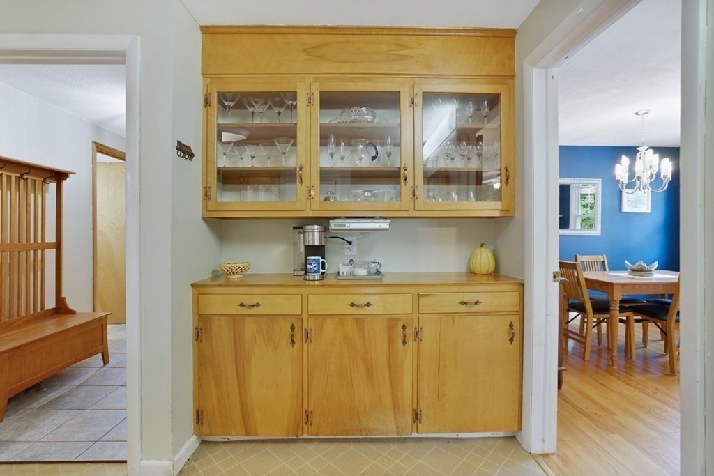 7 Rice Drive Wilbraham, MA 01095 - Photo 11 of 39 Gallery Image 11
